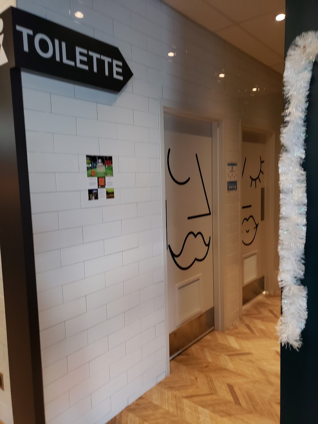 Le B resto Bar | 2555 Rue Dutrisac, Vaudreuil-Dorion, QC J7V 7E6, Canada | Phone: (450) 455-0569