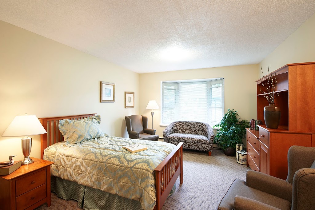 Revera William Place Retirement Residence | 140 William St N, Lindsay, ON K9V 5R4, Canada | Phone: (705) 328-1016