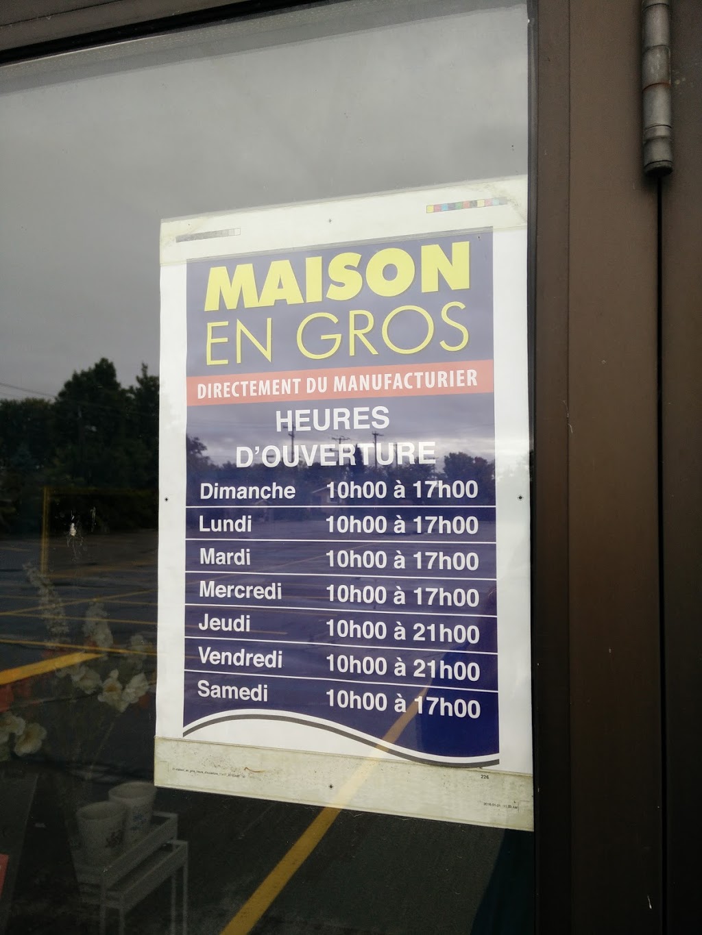 Maison En Gros | furniture store | 140 Boulevard Gréber, Gatineau, QC J8T 6H5, Canada | 8192436666 OR +1 819-243-6666