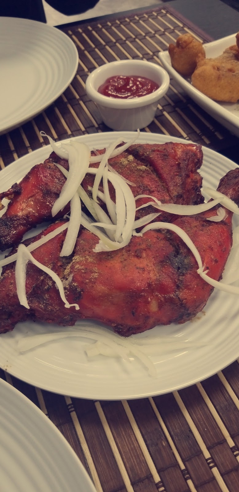 Tandoori Chicken Hut Inc | 251 Ritson Rd N, Oshawa, ON L1G 1Z8, Canada | Phone: (289) 869-0543