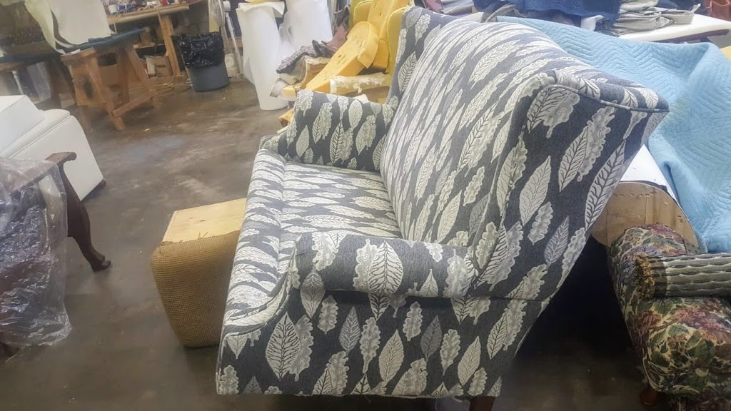 Carlos Upholstery | 5040 Maingate Dr #8, Mississauga, ON L4W 1X5, Canada | Phone: (416) 876-1981