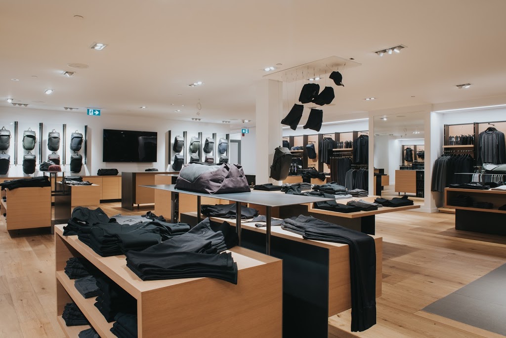RYU - Queen West | 361 Queen St W, Toronto, ON M5V 2A4, Canada | Phone: (416) 597-1540