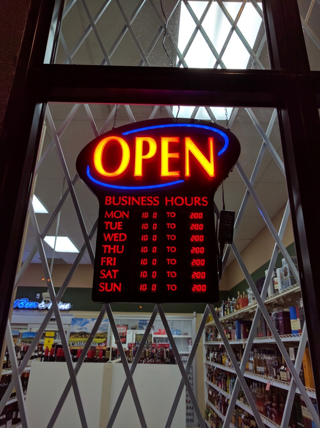 Solo Liquor | 1 Hawthorne Gate, Spruce Grove, AB T7X 0A6, Canada | Phone: (780) 962-4200