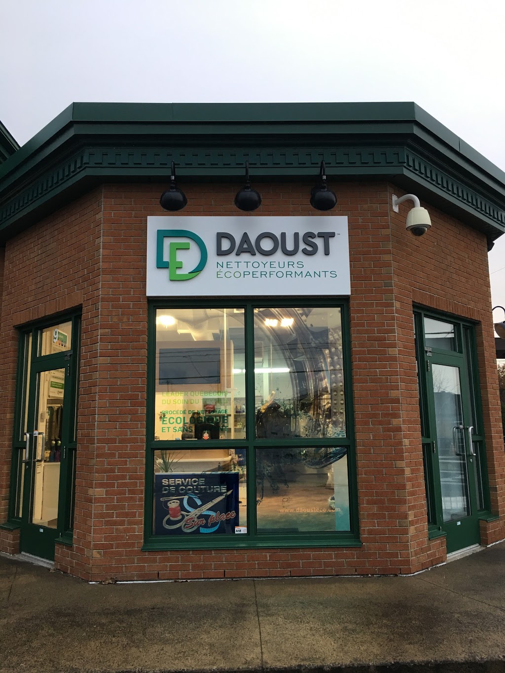 Daoust Nettoyeurs Écoperformants | 9 Chemin de Lavaltrie, Lavaltrie, QC J5T 2H2, Canada | Phone: (450) 586-2489