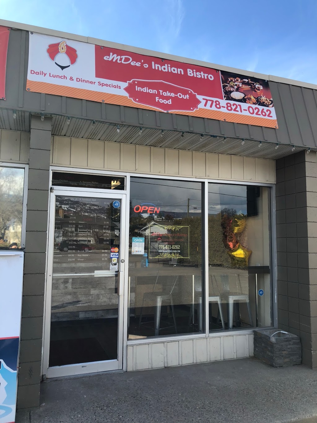 eMDee’s Indian Bistro | 538 Hollywood Rd S, Kelowna, BC V1X 3T3, Canada | Phone: (250) 763-0111