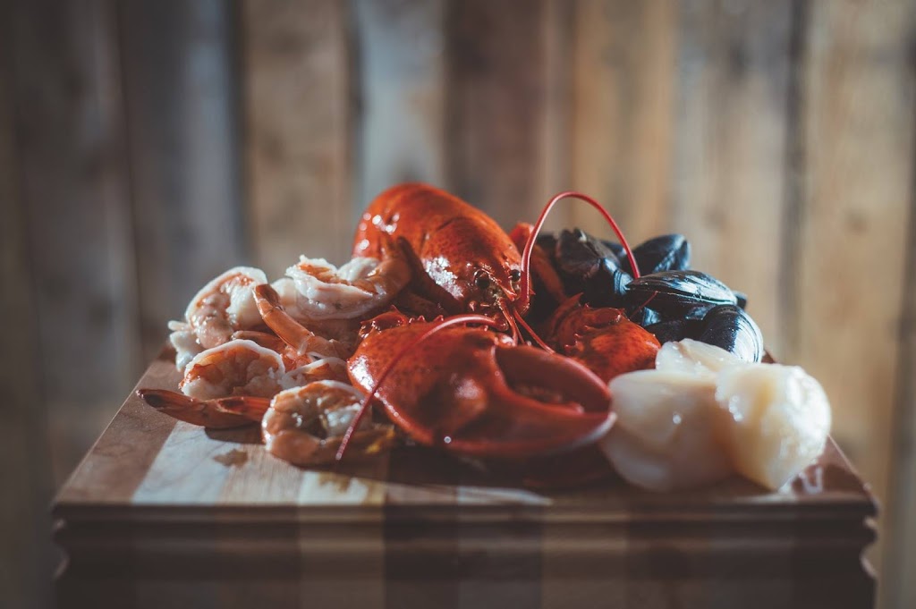 Poissonnerie La Moulière et sushis, poissons et fruits de mer | 102 Boul. des Bois-Francs N, Victoriaville, QC G6P 1E7, Canada | Phone: (819) 752-6789