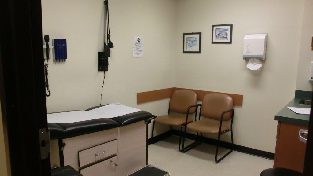 Primacy - Ridge Meadows Care Clinic West | 19800 Lougheed Hwy, Pitt Meadows, BC V3Y 2W1, Canada | Phone: (604) 465-9188