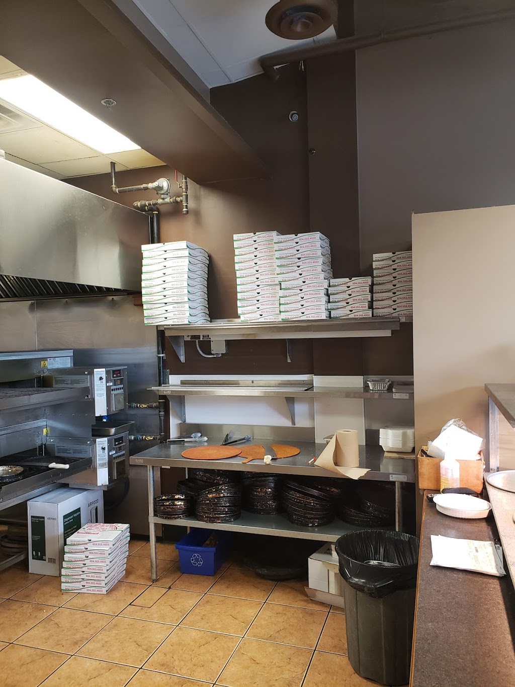 Pappa Leos Pizza | 228 Schoolhouse St #2, Coquitlam, BC V3K 6V7, Canada | Phone: (604) 553-4933