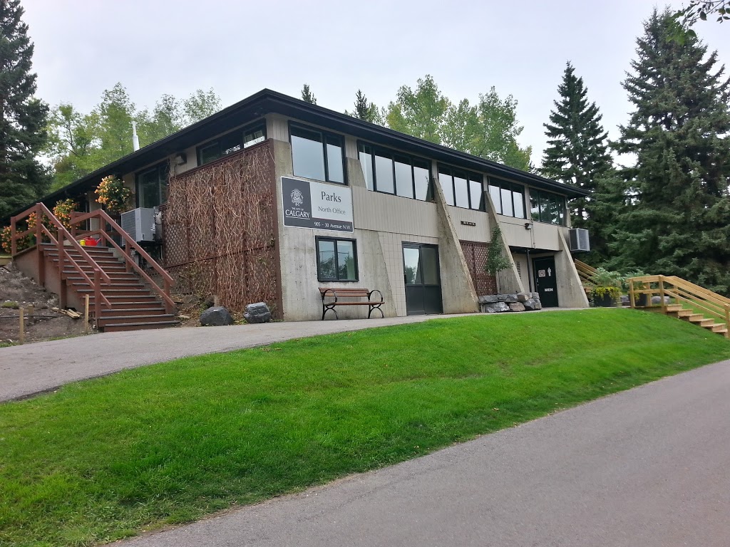 Confederation Park | 905 30 Ave NW, Calgary, AB T2K 0A2, Canada | Phone: (403) 268-2489