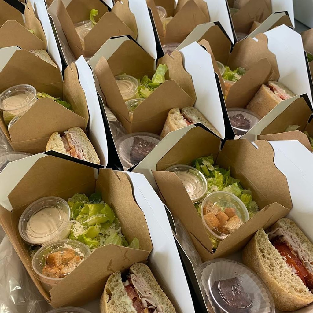 Chef Pauls Catering | 6000 Marineland Pkwy, Niagara Falls, ON L2G 0H3, Canada | Phone: (905) 682-2433