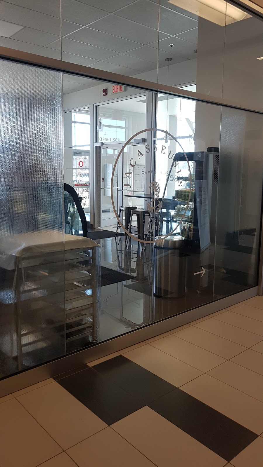 Les Jacasseuses | 230 Boulevard Brisebois, Châteauguay, QC J6K 0J6, Canada | Phone: (514) 884-3610