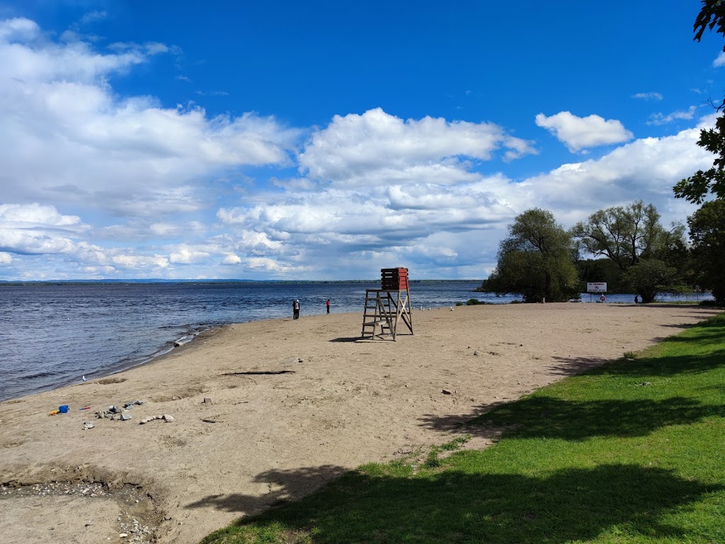 Robert Simpson Park | 400 John St N, Arnprior, ON K7S 2P6, Canada | Phone: (613) 623-7301