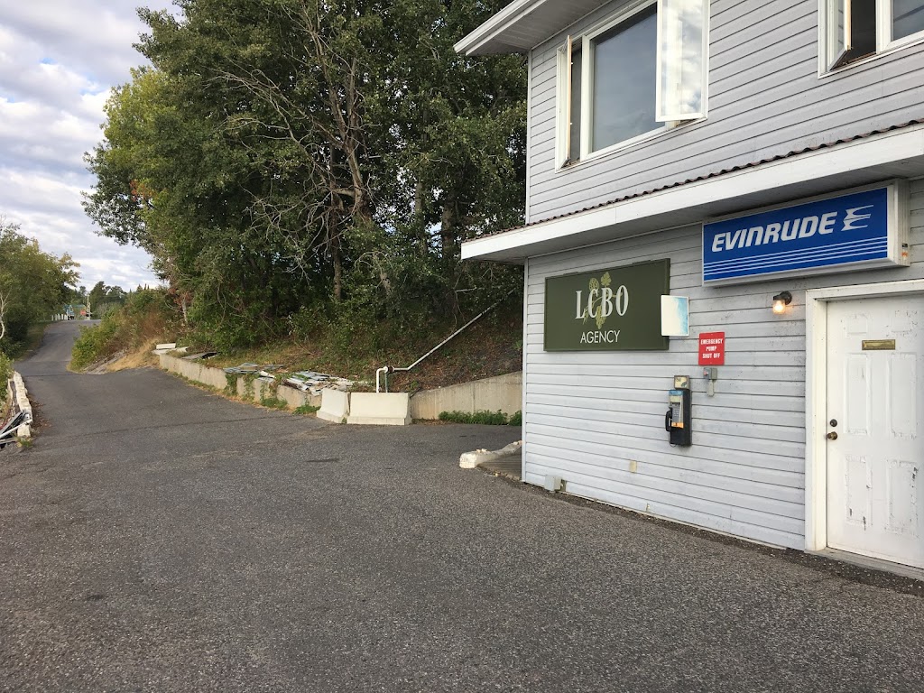 Minaki Marina Store | Unnamed Road, Kenora, Unorganized, ON P0X 1J0, Canada | Phone: (807) 224-2581
