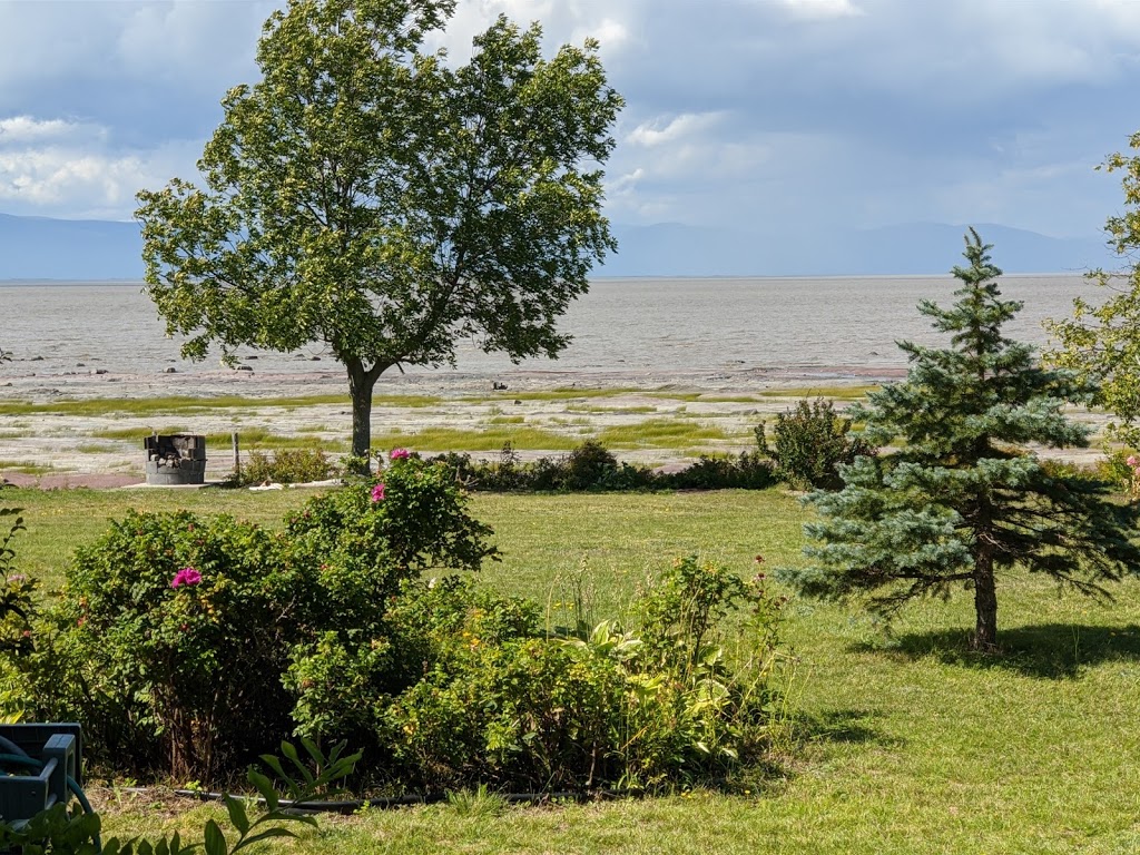 Chalet des Trois Merveilles | 10 Montée Leclerc, Saint-Jean-Port-Joli, QC G0R 3G0, Canada | Phone: (418) 714-1730