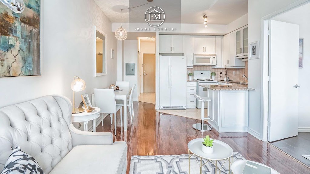 Re/Max Ultimate Realty Inc.: J.Man Homes Team | 1739 Bayview Ave, East York, ON M4G 3C1, Canada | Phone: (647) 983-5078