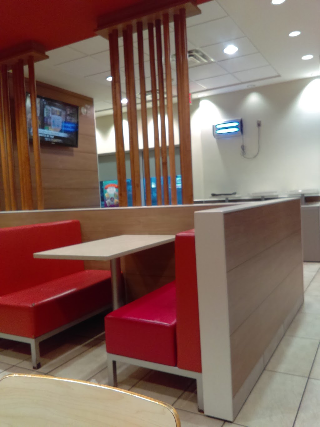 McDonalds | 882 Boulevard Maloney E, Gatineau, QC J8P 1H5, Canada | Phone: (819) 643-9711