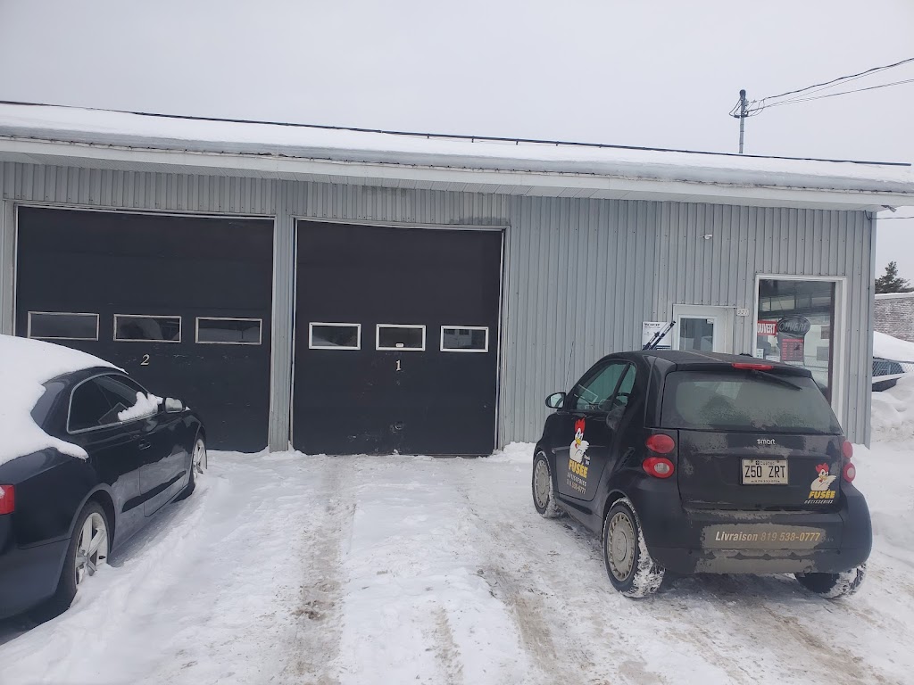 Garage s beland | 921 25e Rue, Grand-Mère, QC G9T 3R5, Canada | Phone: (819) 852-2379