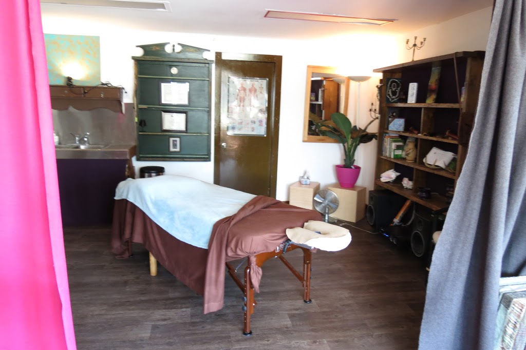 CannaTopique | 343 Rue Principale, Eastman, QC J0E 1P0, Canada | Phone: (819) 943-0951