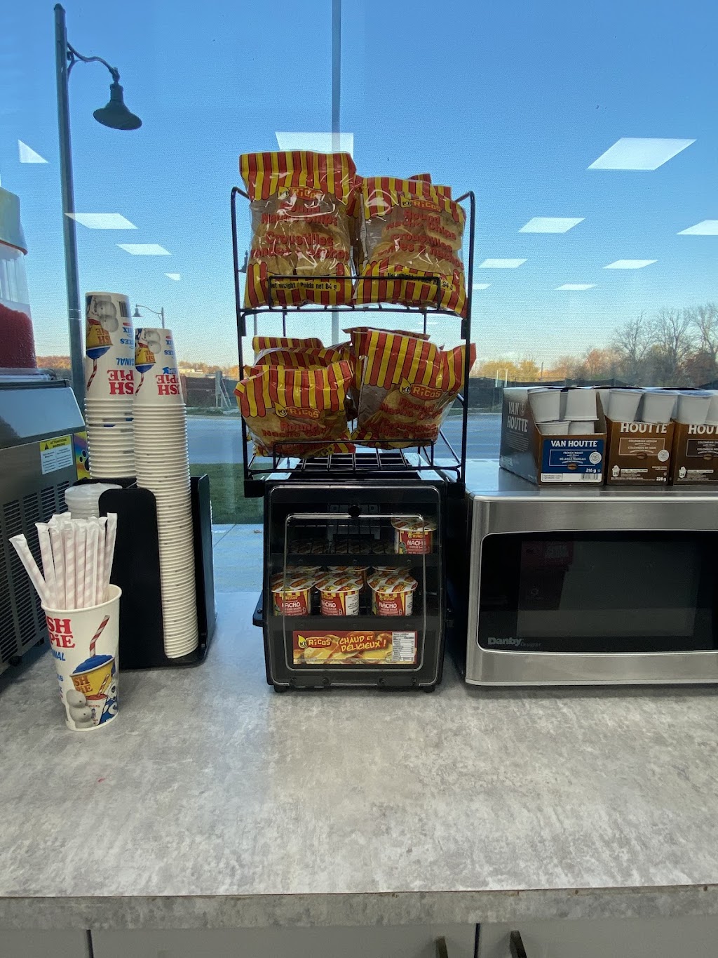 The Trail Convenience | 40 Mallard Trl #1A, Waterdown, ON L8B 2A3, Canada | Phone: (905) 690-1111