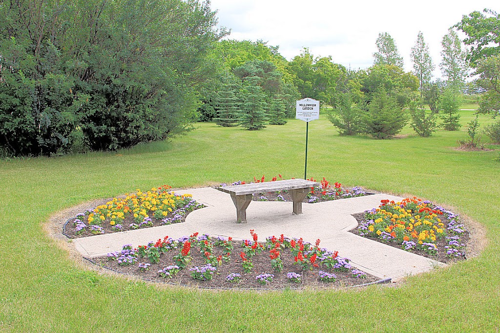 Pine Lodge | 211 Otterloo St, Indian Head, SK S0G 2K0, Canada | Phone: (306) 695-2251