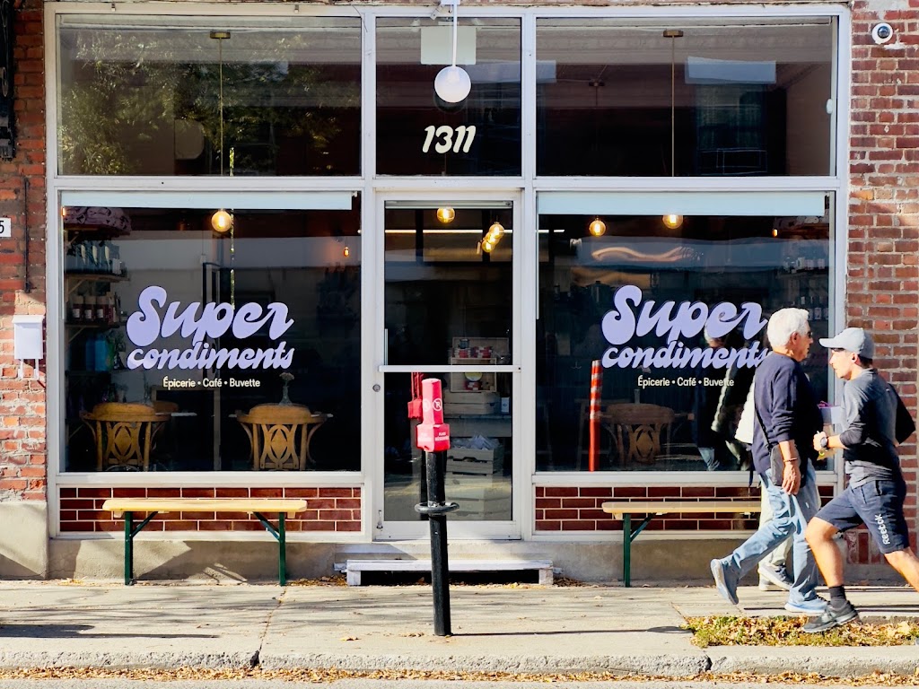 Super Condiments | 1311 Av. Van Horne, Outremont, QC H2V 1K7, Canada | Phone: (514) 495-4454