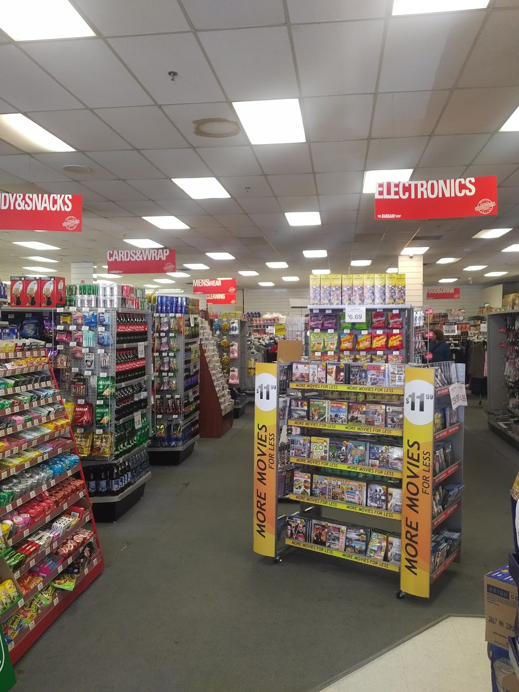 Red Apple Store | 876 Gibsons Way, Gibsons, BC V0N 1V7, Canada | Phone: (604) 886-8949