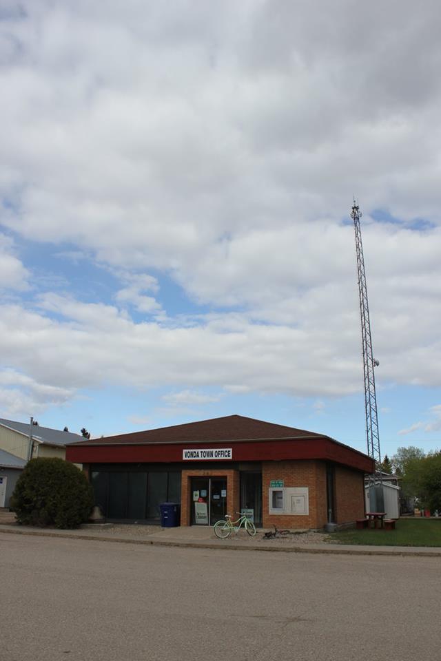Vonda Public Library | 204 Main St, Vonda, SK S0K 4N0, Canada | Phone: (306) 258-2035