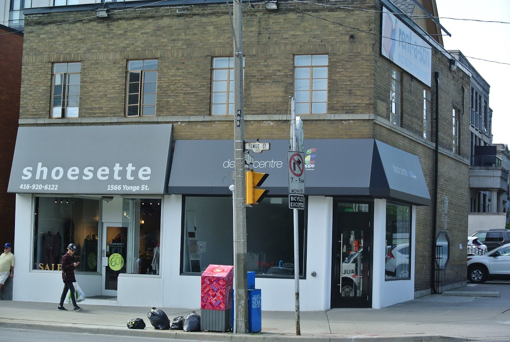 Shoesette | 1566 Yonge St, Toronto, ON M4T 1Z7, Canada | Phone: (416) 920-6122