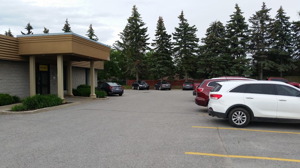 Doug Freer & Associates - Physiotherapy & Massage Therapy | 115 Bell Farm Rd #102, Barrie, ON L4M 5G1, Canada | Phone: (705) 733-0660