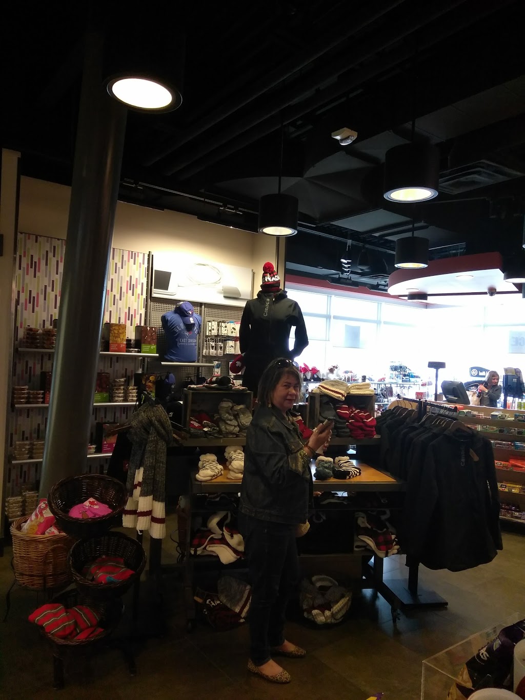 Canadian Tire Gas+ - HWY - Dutton W | 27585 Highway 401 Eastbound, Dutton, ON N0L 1J0, Canada | Phone: (519) 762-5607