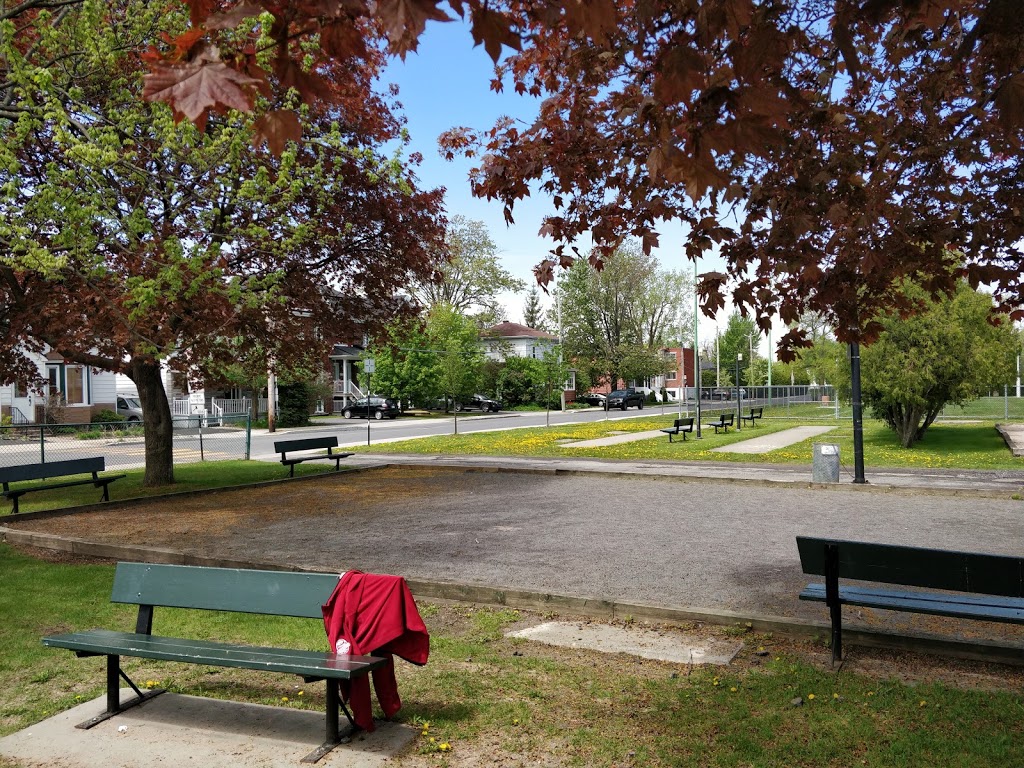 Parc Raymond | 1000 Rue De Lorimier, Longueuil, QC J4K 3N1, Canada | Phone: (450) 463-7311