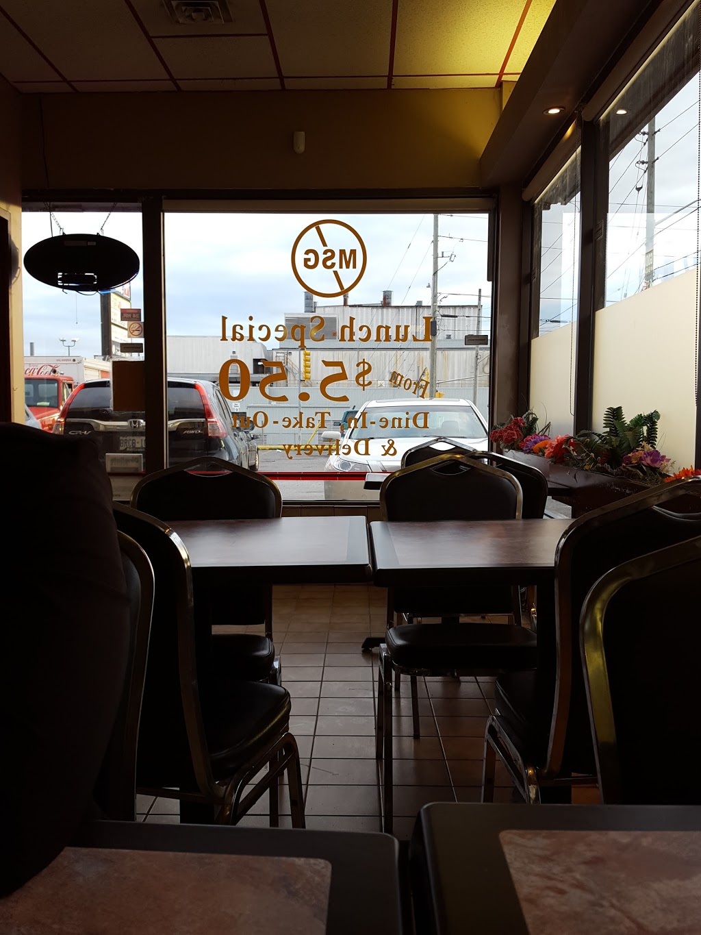 Yummys House | 799 Park Rd S, Oshawa, ON L1J 4K1, Canada | Phone: (905) 723-6888