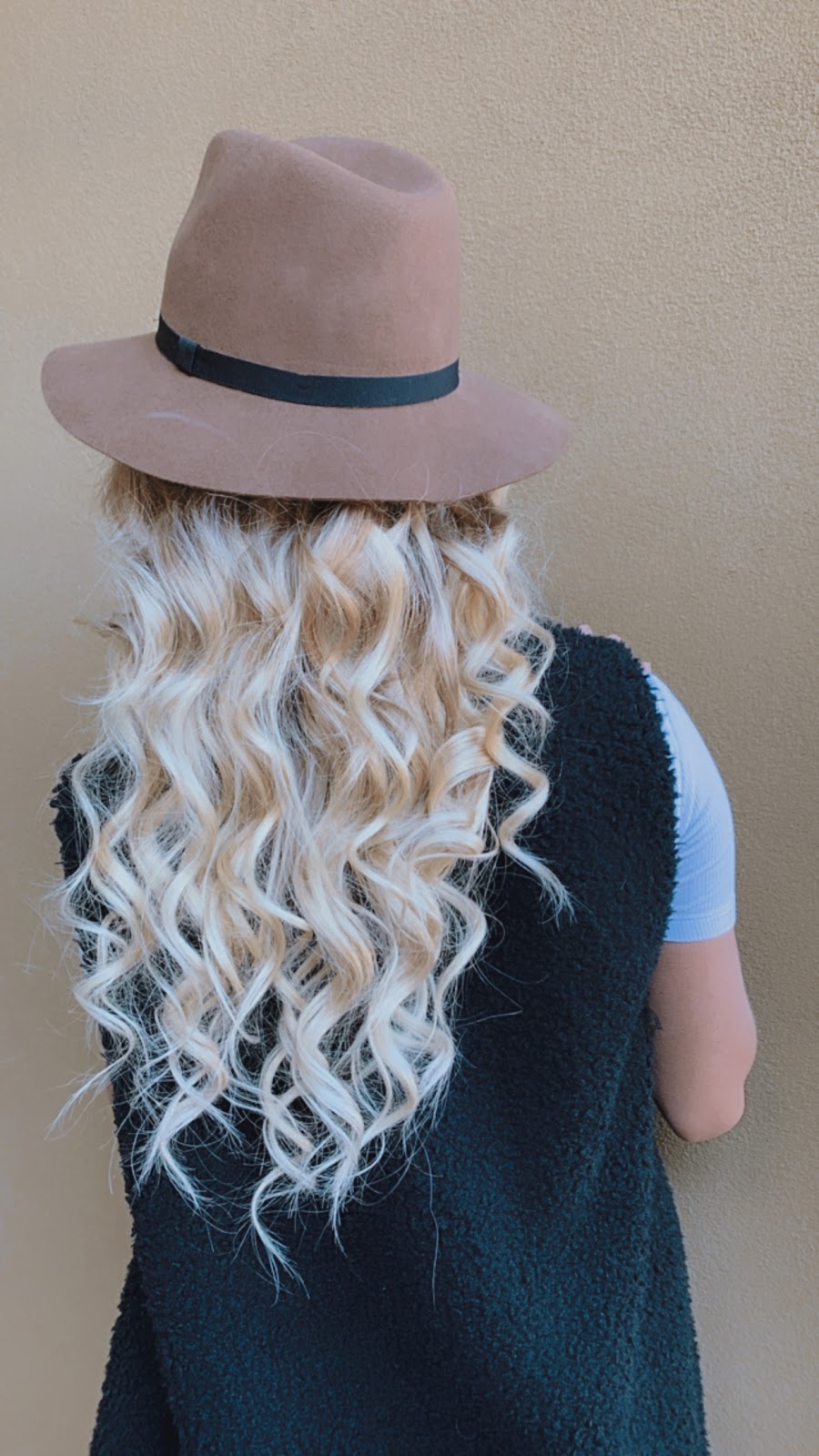 Enchanting Looks | 513 Kilbirnie Dr, Nepean, ON K2J 0H7, Canada | Phone: (613) 291-0918