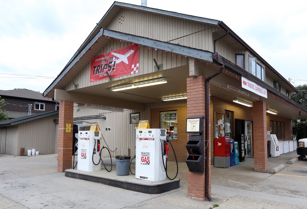 Race Trac Gas | 3191 Woodsdale Rd, Lake Country, BC V4V 1X7, Canada | Phone: (250) 766-4677