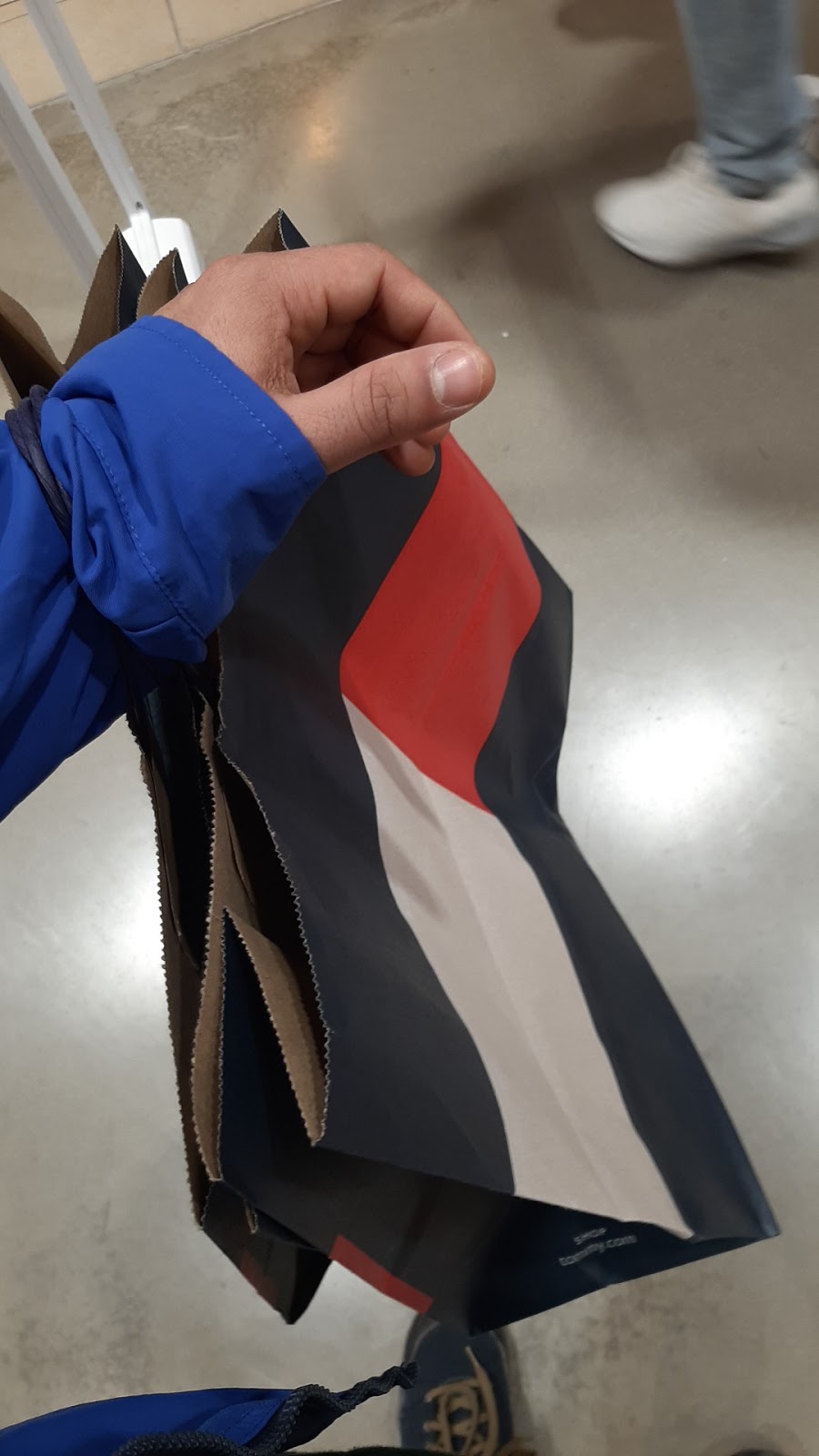 Tommy Hilfiger | 300 Borough Dr Ste 17, Scarborough, ON M1P 4P5, Canada | Phone: (416) 290-6959