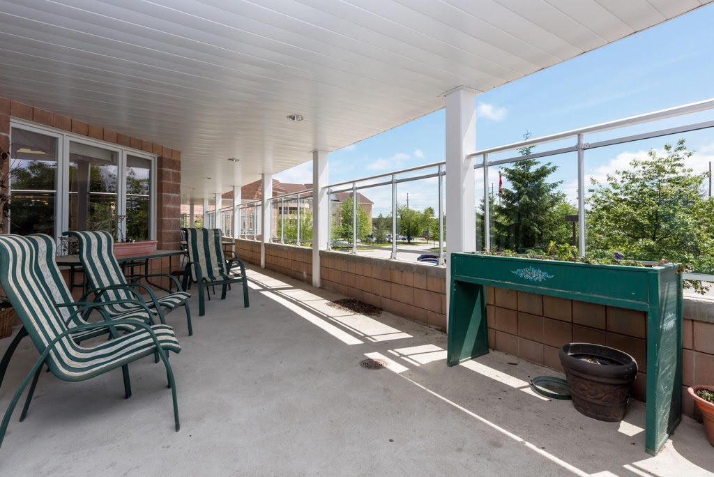 Roberta Place Long Term Care | 503 Essa Rd, Barrie, ON L4N 9E4, Canada | Phone: (705) 733-3231