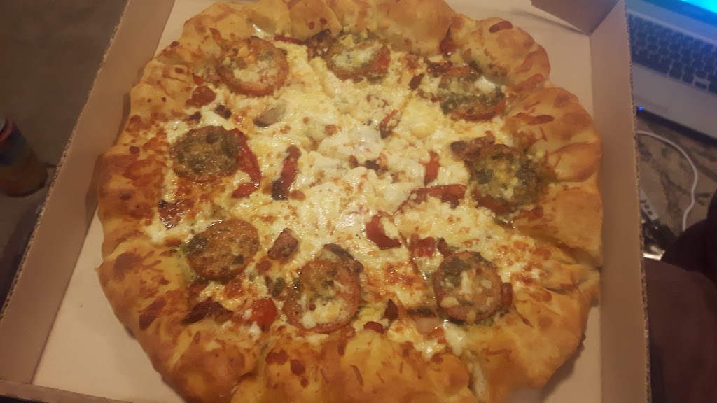 Pizza Hut | 26426 Fraser Hwy, Aldergrove, BC V4W 0C2, Canada | Phone: (604) 625-5551