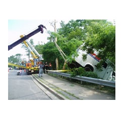 Vip Towing Service | 2655 Lawrence Ave E #10, Scarborough, ON M1P 2S3, Canada | Phone: (416) 993-7737