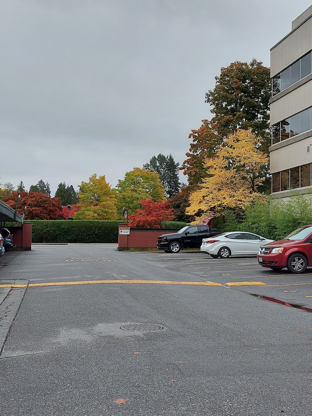 Cypress Gardens | 615 Westview Pl, North Vancouver, BC V7N 3X5, Canada | Phone: (604) 987-8708