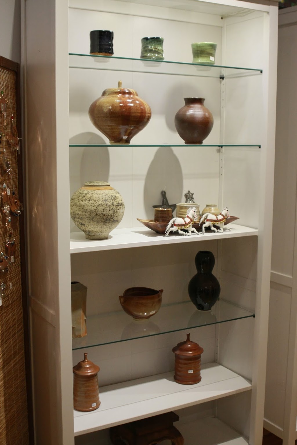 Michael Giles Pottery | 1490 Fisher Rd, Cobble Hill, BC V0R 1L0, Canada | Phone: (250) 929-5565