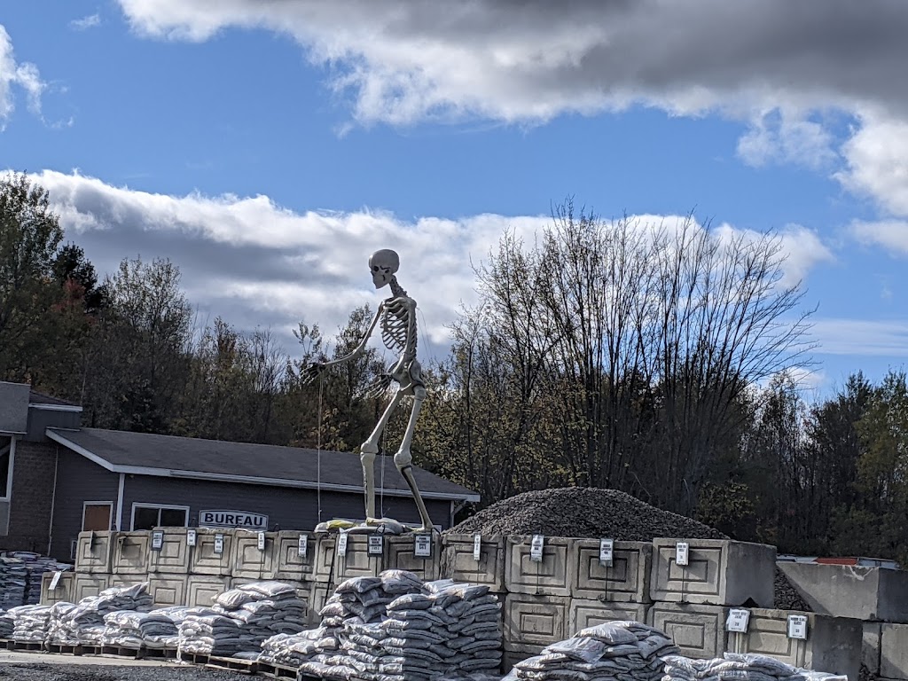 Excavation M L Vrac | 2330 QC-139, Saint-Nicéphore, QC J2A 2G2, Canada | Phone: (819) 850-8770
