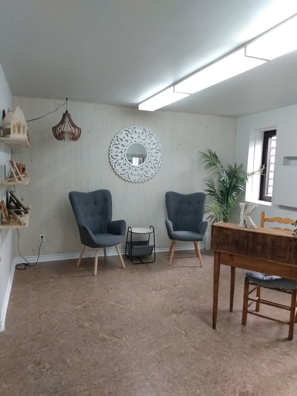 Klinika | 2100 Bd René-Gaultier, Varennes, QC J3X 1P1, Canada | Phone: (438) 398-2928