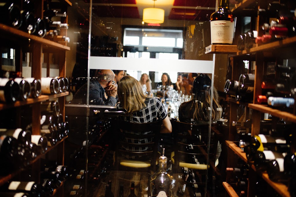 Bistro 4 Saisons | 4940 Chemin du Parc, Orford, QC J1X 7N9, Canada | Phone: (819) 847-2555