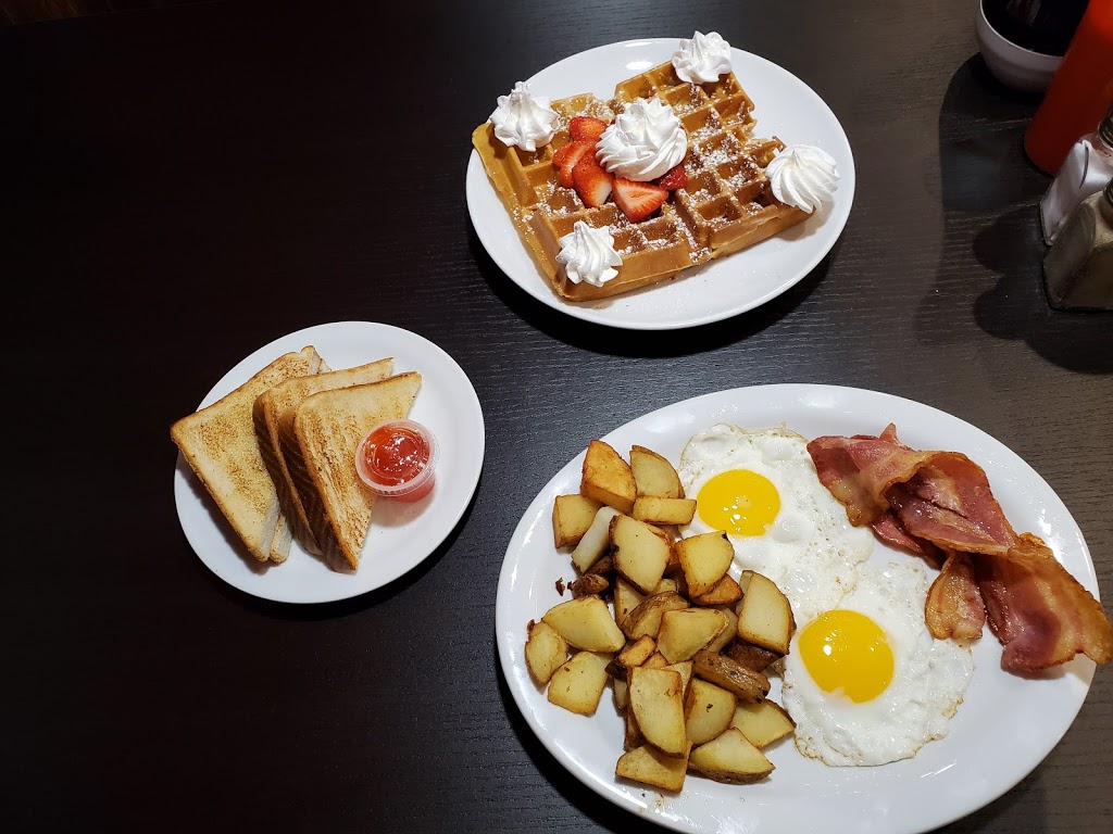 Stacked Pancake & Breakfast House Bolton | 301 Queen St S Unit 301, Bolton, ON L7E 2B2, Canada | Phone: (905) 533-7777