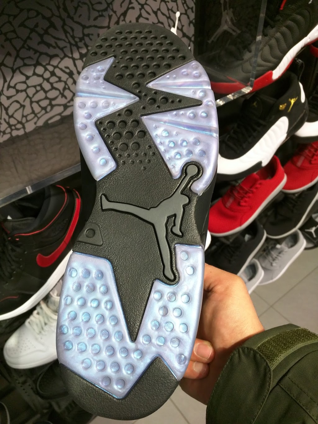 Foot Locker | 1 Promenade Cir, Thornhill, ON L4J 4P8, Canada | Phone: (905) 886-1360