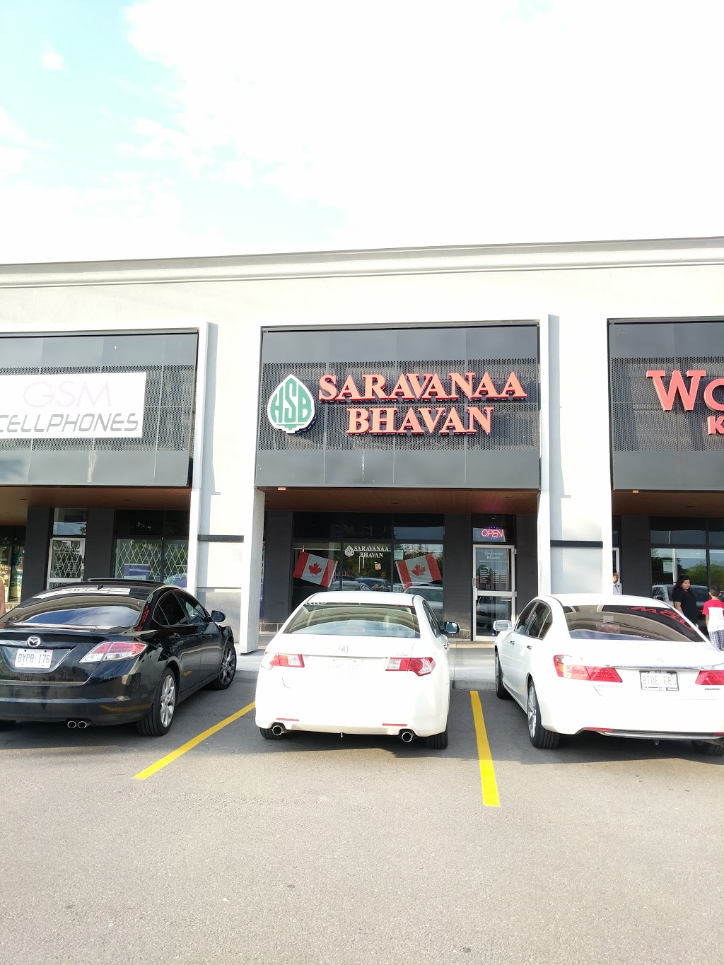 Saravanaa Bhavan | 4559 Hurontario St #12B, Mississauga, ON L4Z 3L9, Canada | Phone: (905) 290-0769