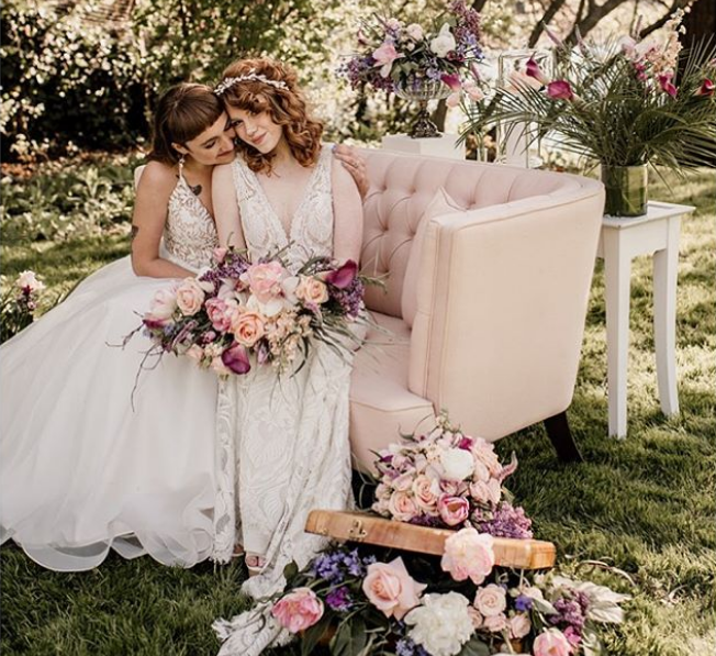 Bespoke Blossoms | 2616 Bridge St, Victoria, BC V8T 4S9, Canada | Phone: (250) 382-0243