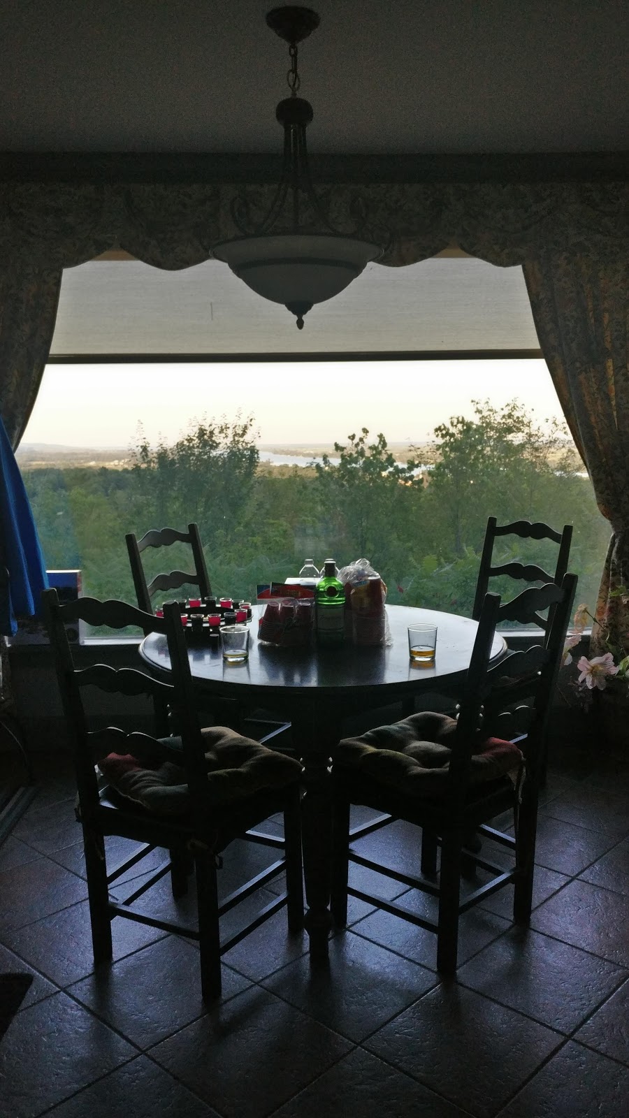 Far Horizons Luxury Vacation Home, Montebello, Quebec | 388 Chemin Braulière, Montebello, QC J0V 1L0, Canada | Phone: (613) 489-1081