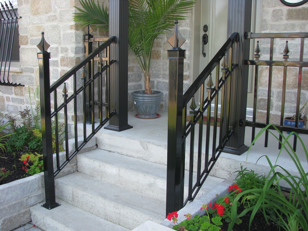 Clotures Oasis | 209 Rue Saint Jean, Lachute, QC J8H 3R8, Canada | Phone: (450) 562-4780