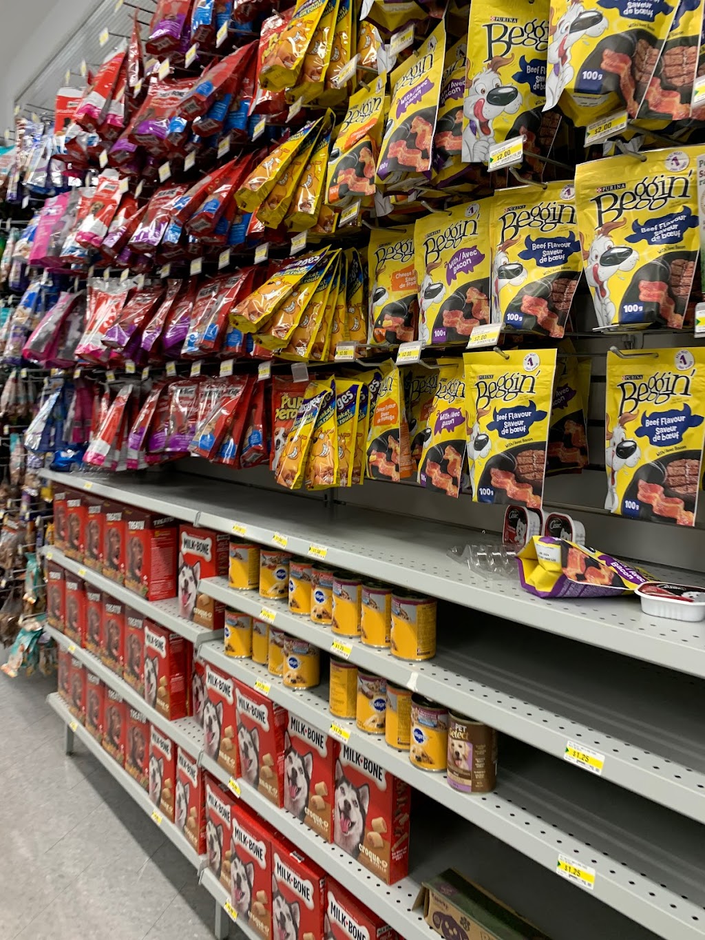 Dollarama | Kipling Plaza, 2141 Kipling Ave, Etobicoke, ON M9W 4K8, Canada | Phone: (416) 741-8158